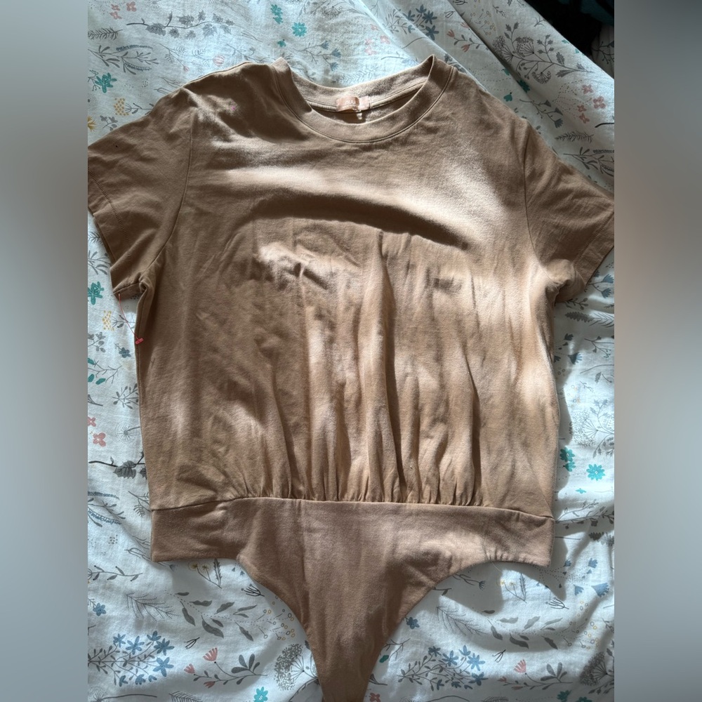 nuuds Tan Short Sleeve Bodysuit